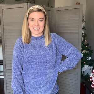 Zenana Heathered Blue Crew Neck Sweater